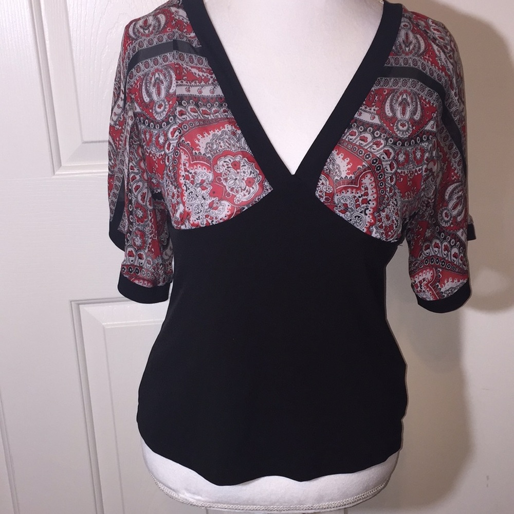 🎀 AB Studio V-neck short sleeved blouse Small